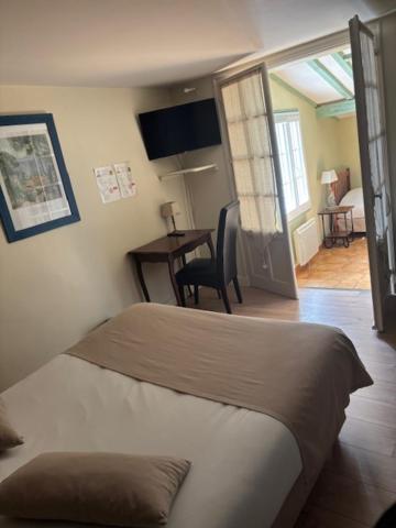 Logis Hotel De La Tour Masseret Exteriér fotografie